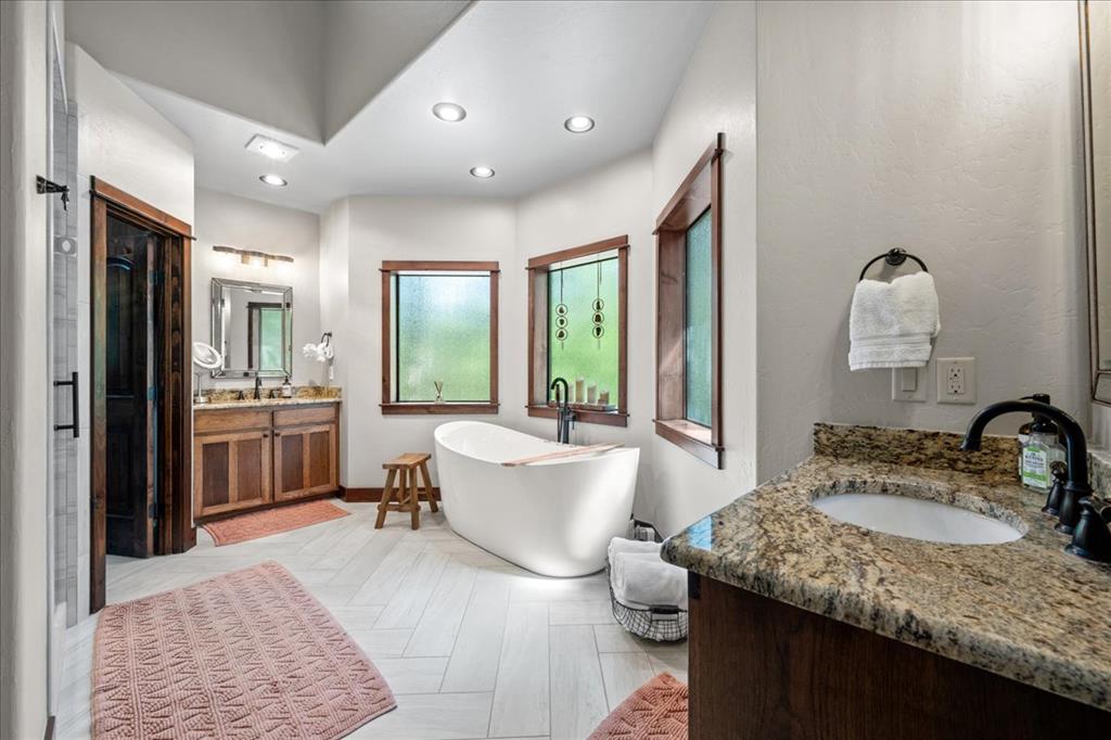 1110 Lake Ridge Lane