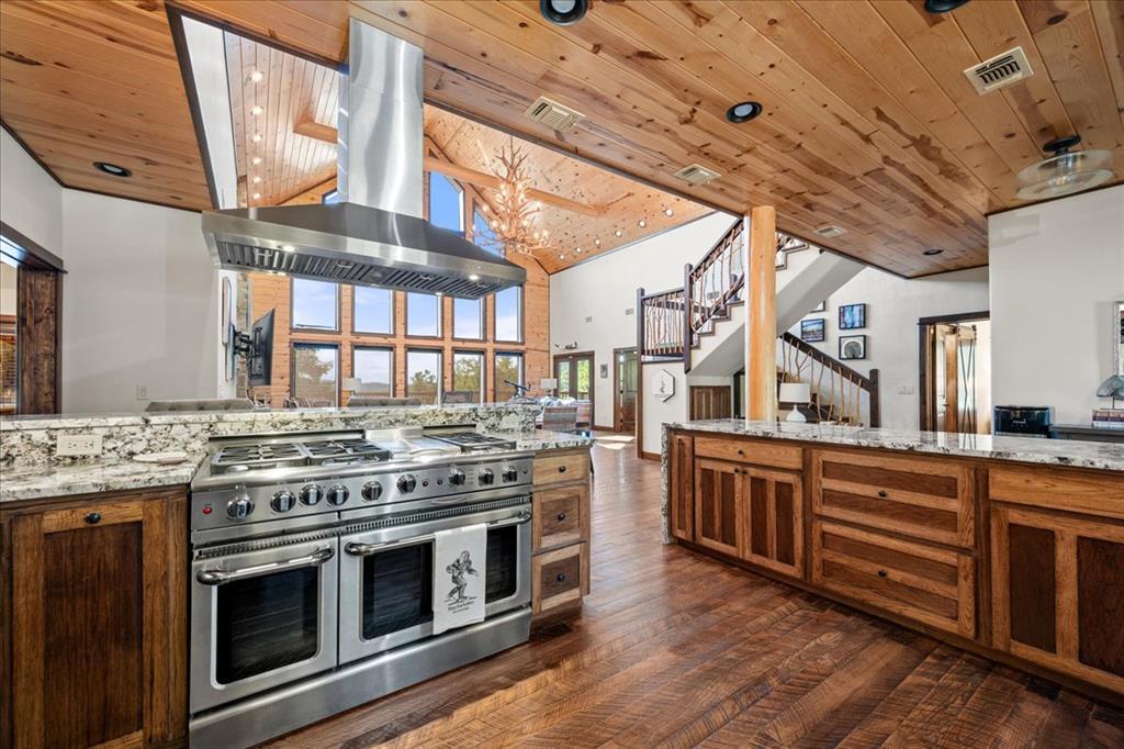 1110 Lake Ridge Lane