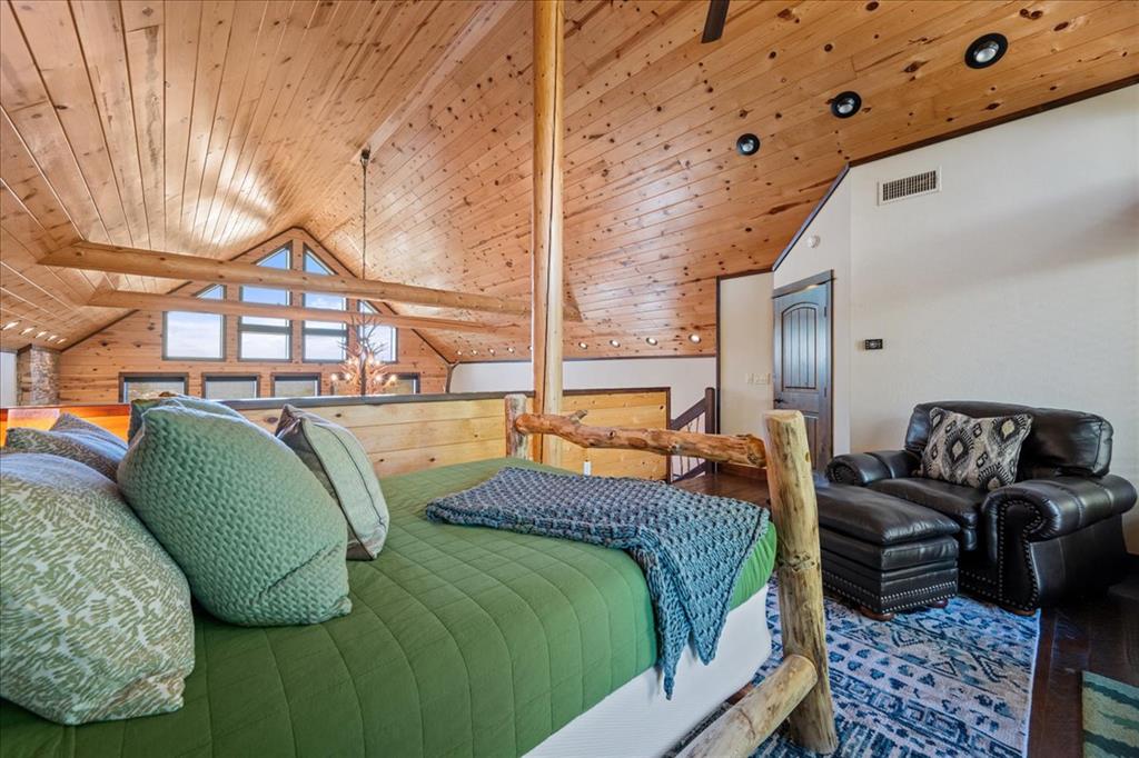 1110 Lake Ridge Lane