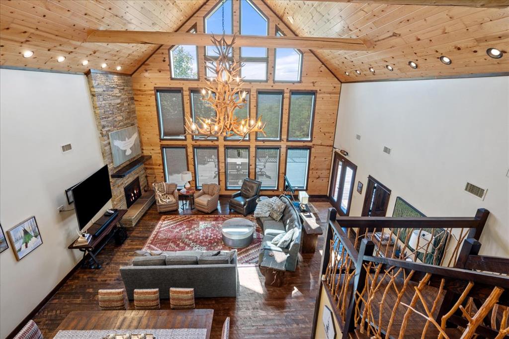 1110 Lake Ridge Lane