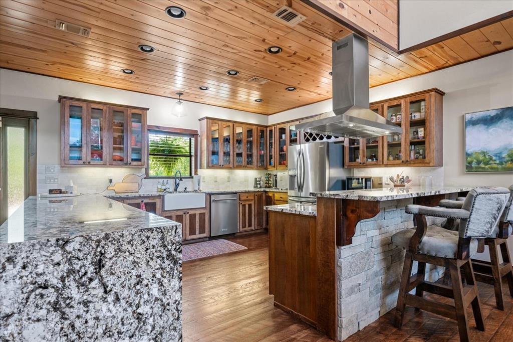 1110 Lake Ridge Lane