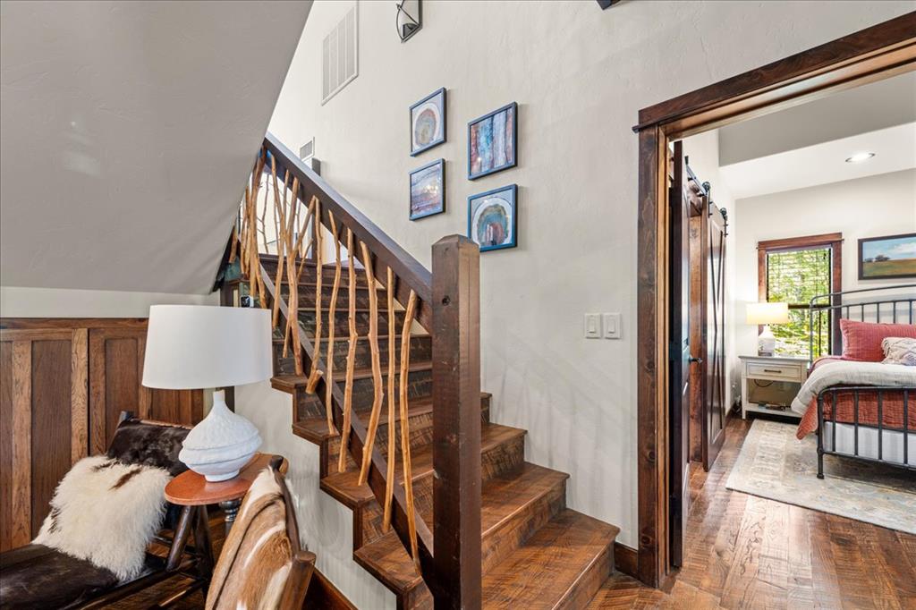 1110 Lake Ridge Lane