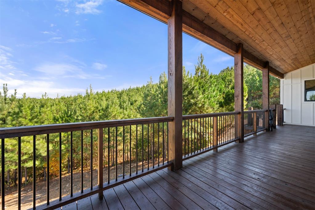 32 Scarlet Oak Trail