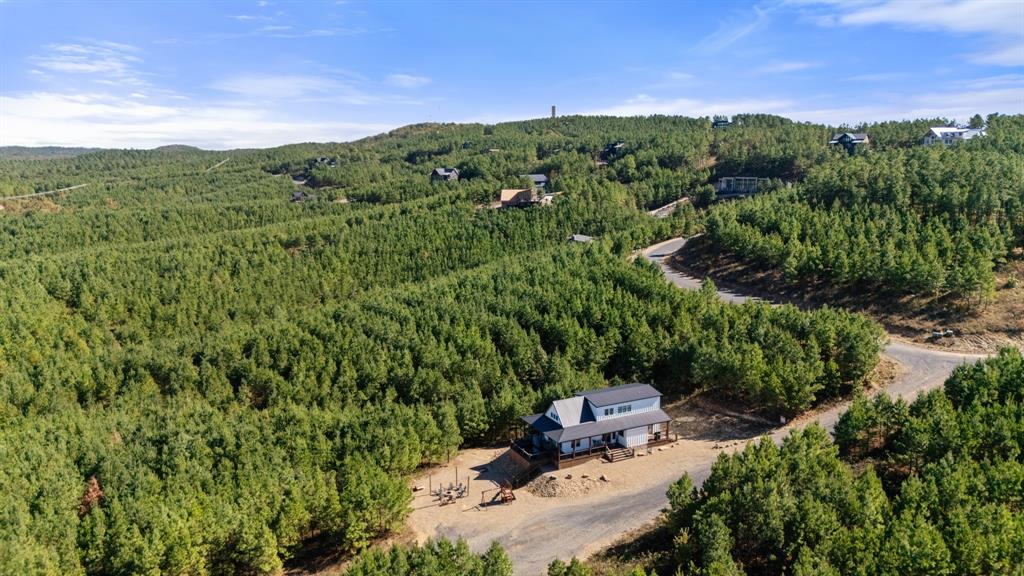 32 Scarlet Oak Trail