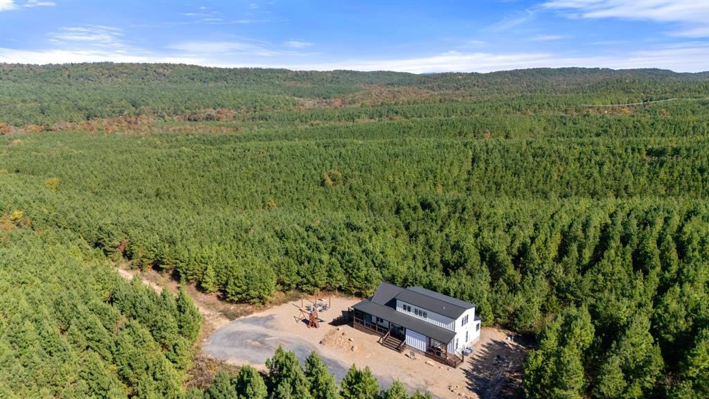 32 Scarlet Oak Trail