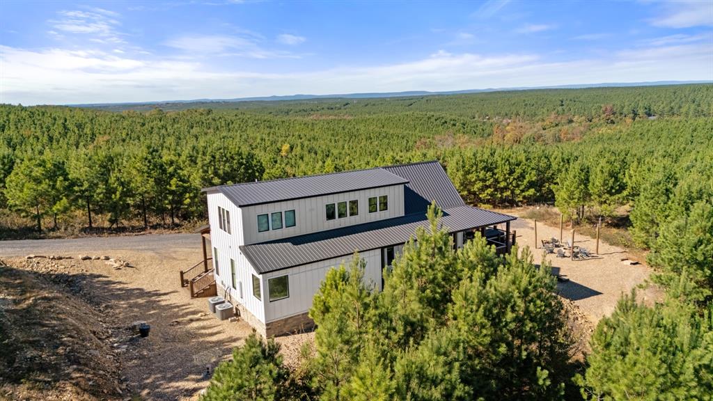 32 Scarlet Oak Trail