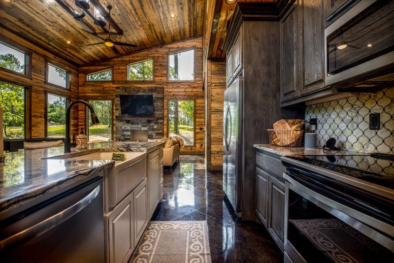 617 Sugarberry Trail