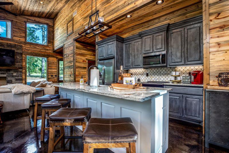 617 Sugarberry Trail