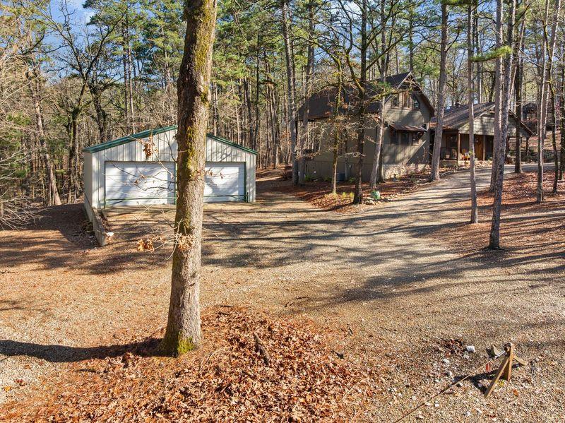 663 Chinook Road