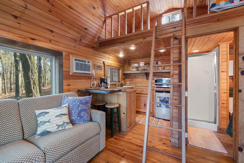 663 Chinook Road