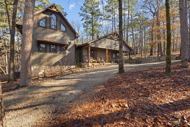 663 Chinook Road