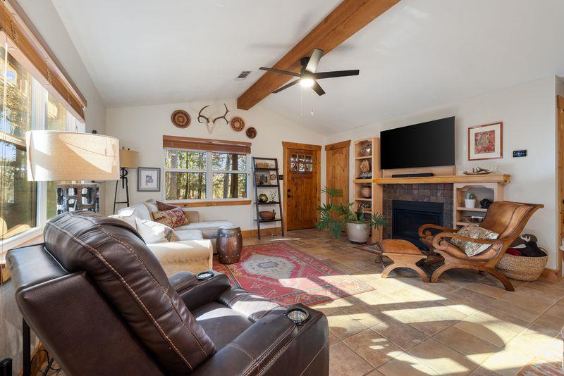 663 Chinook Road