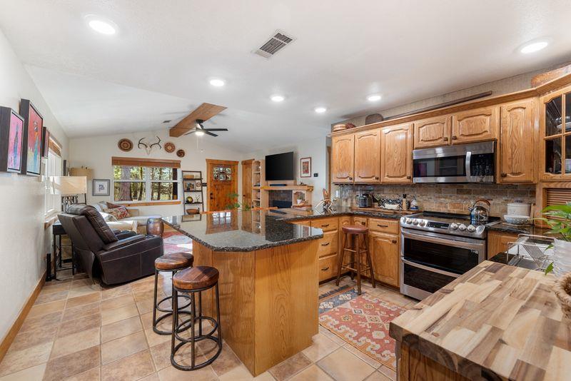 663 Chinook Road