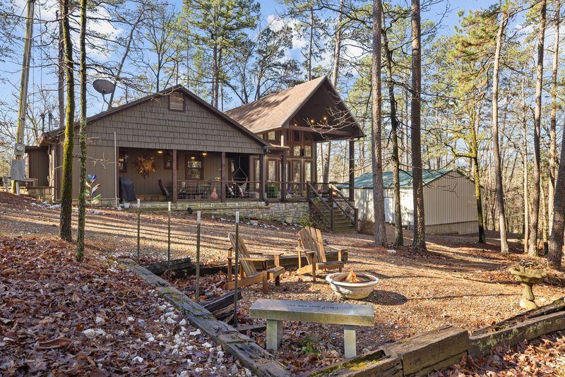 663 Chinook Road