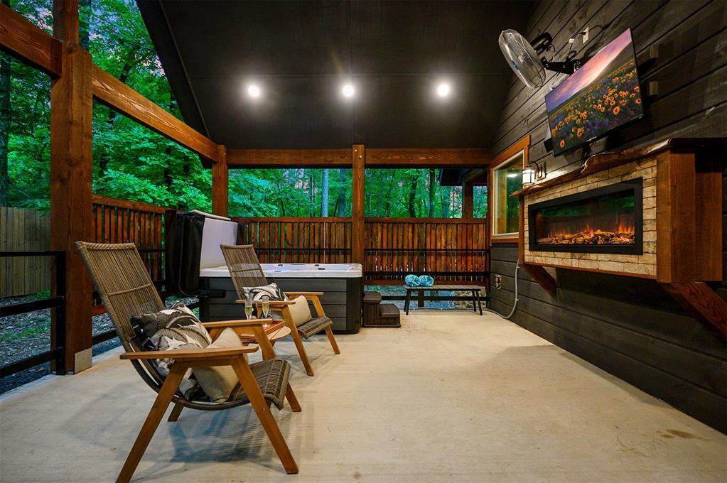 663 Chinook Road