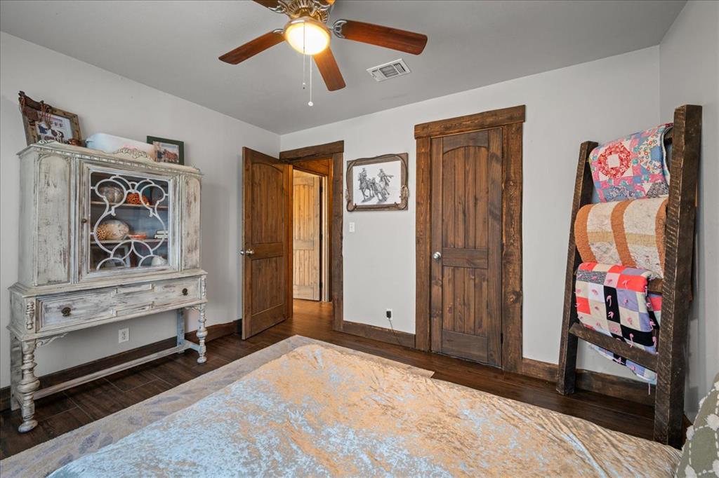 1274 W Walden Road