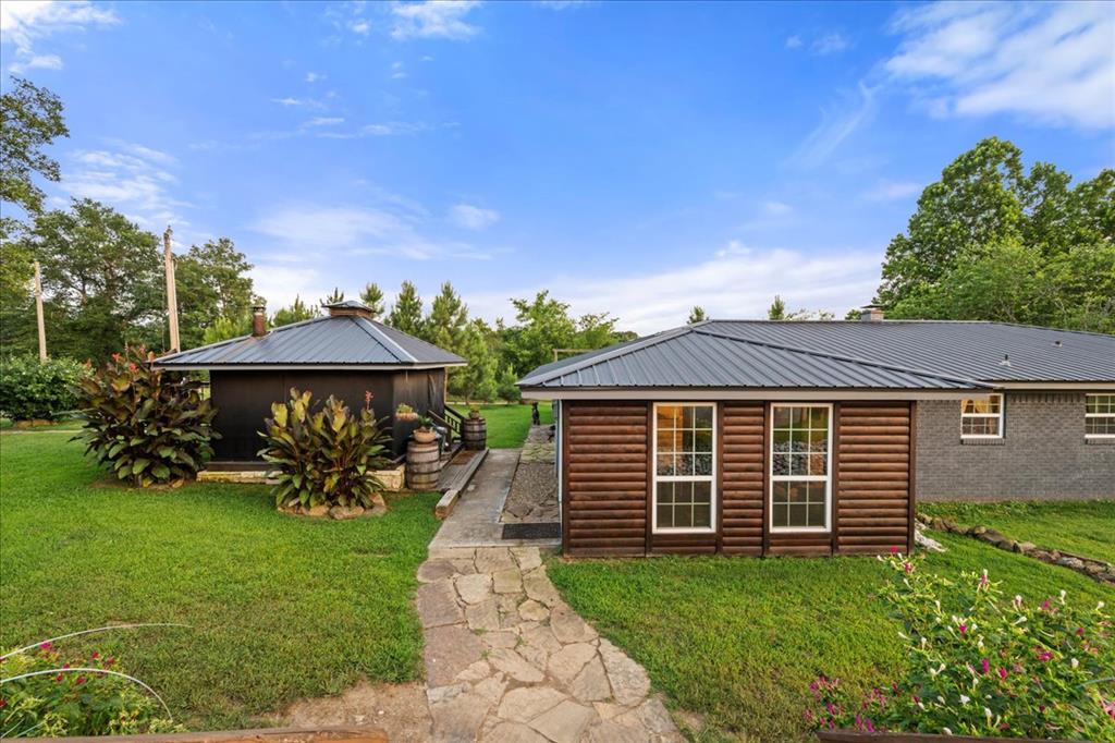 1274 W Walden Road