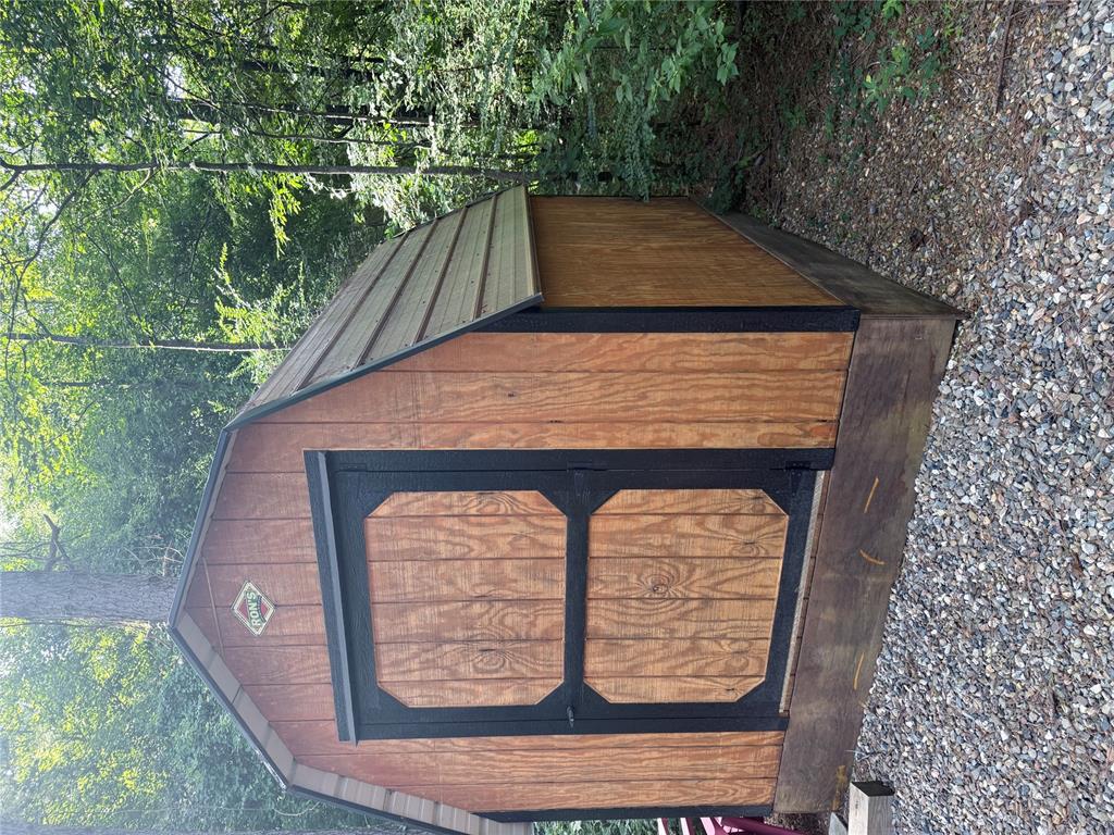 121 Ironwood Road