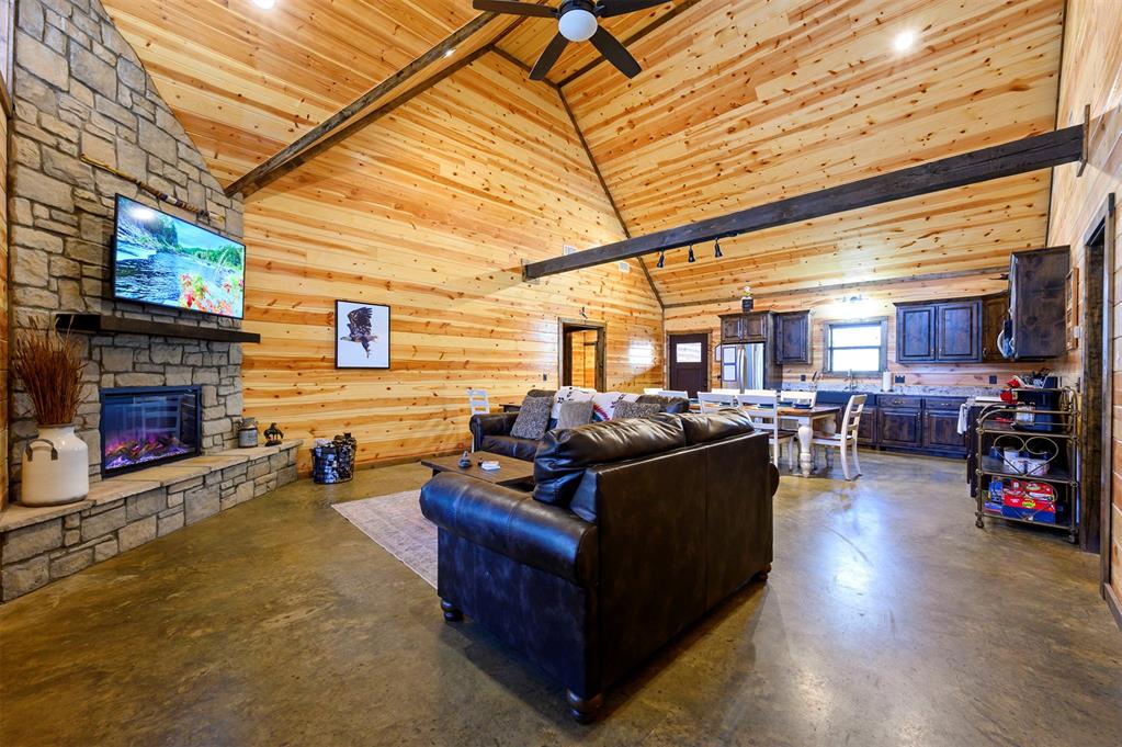 121 Ironwood Road