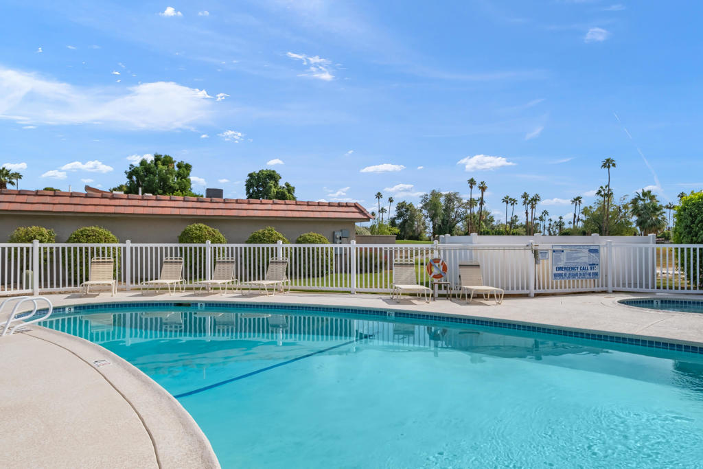 68373 Calle Barcelona