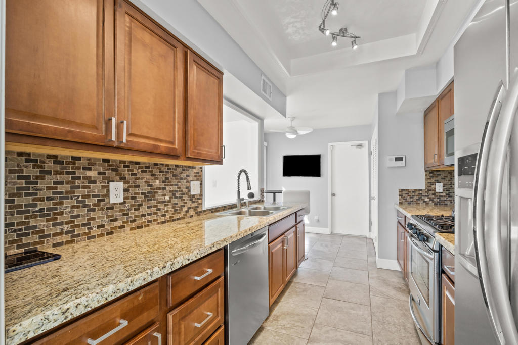 68373 Calle Barcelona