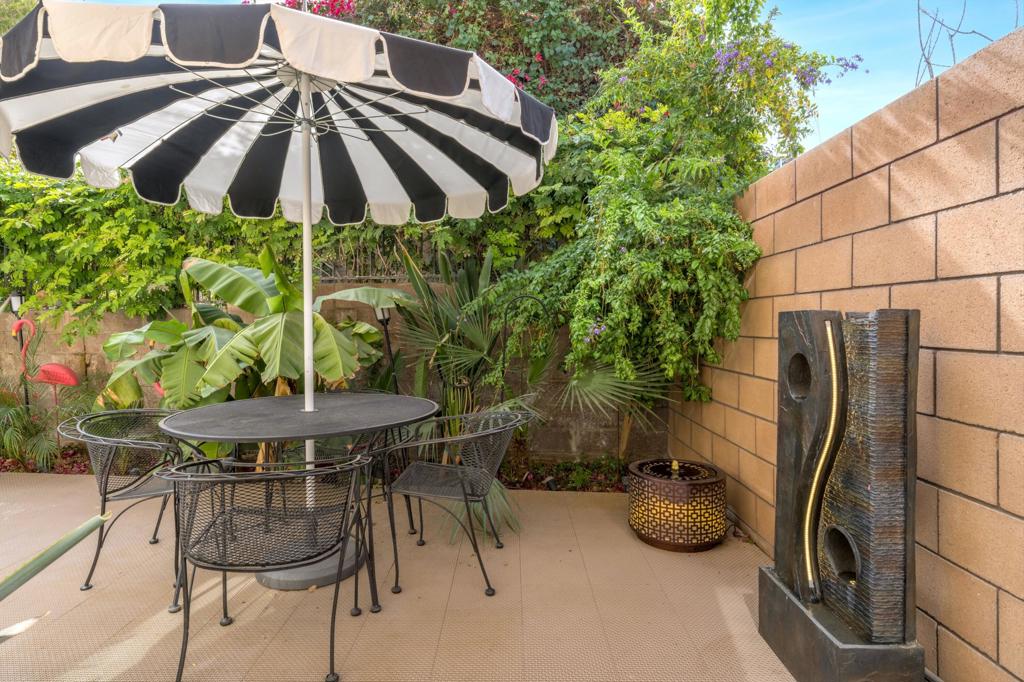 2290 S Palm Canyon Drive 8