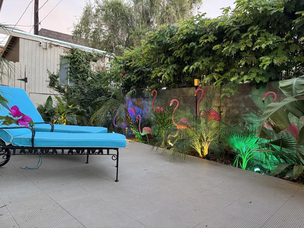 2290 S Palm Canyon Drive 8