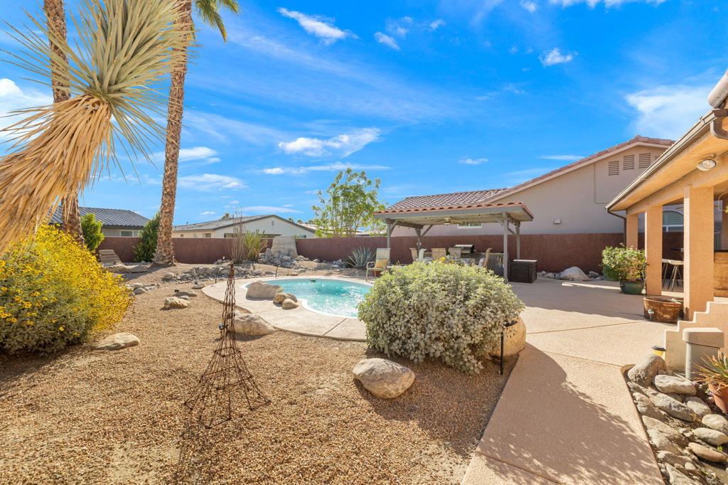 30700 Avenida Del Padre