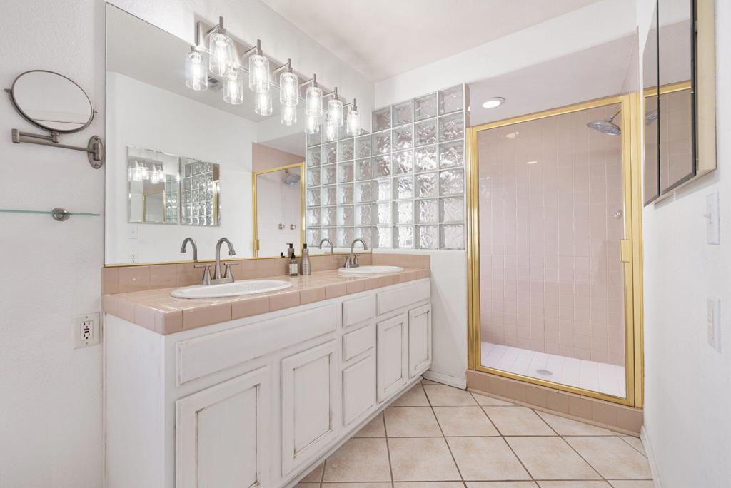 30700 Avenida Del Padre