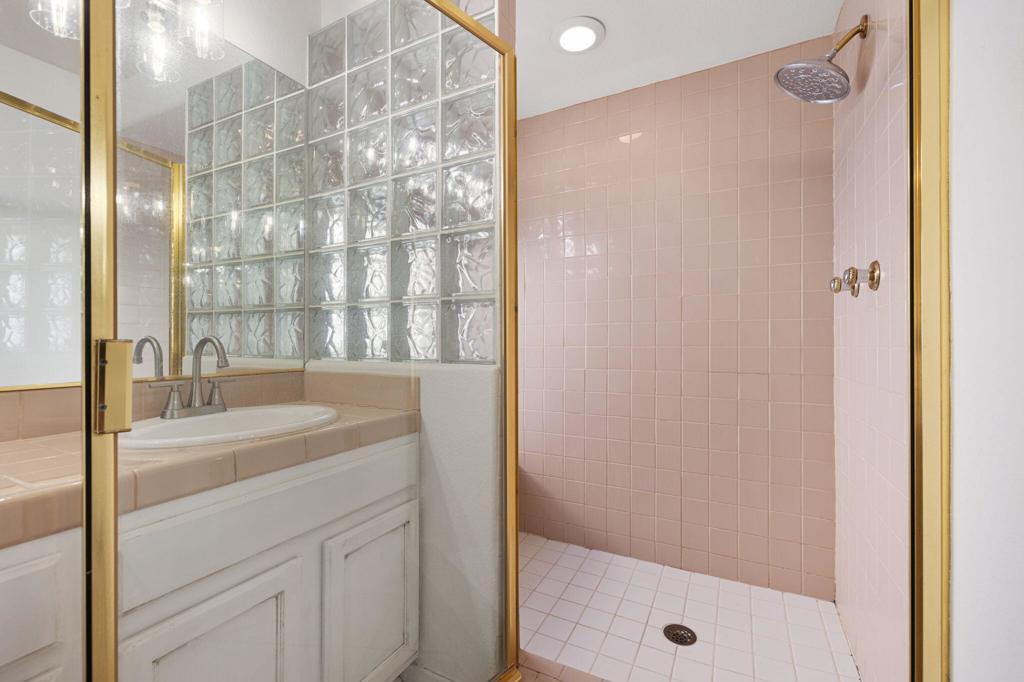 30700 Avenida Del Padre