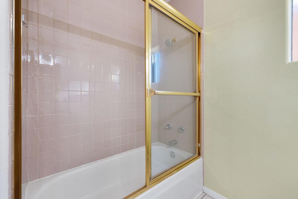 30700 Avenida Del Padre