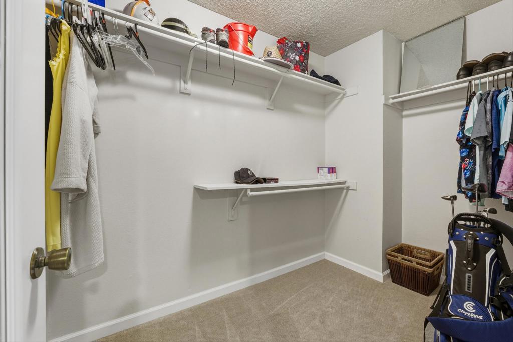 68035 Lakeland Drive