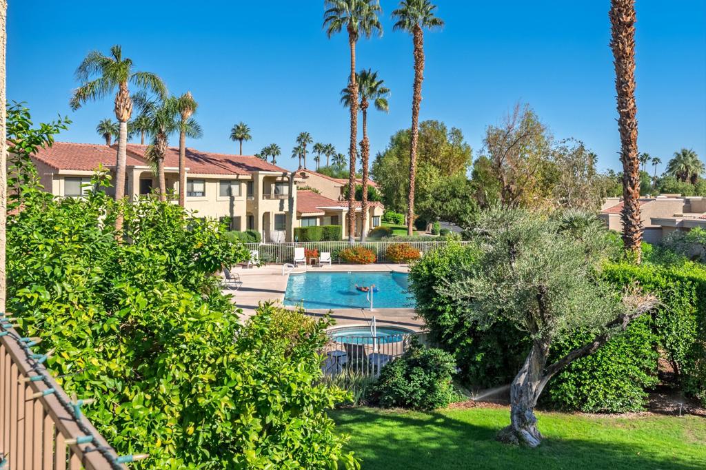 68035 Lakeland Drive