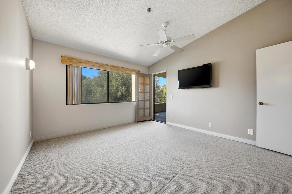 68117 Lakeland Drive