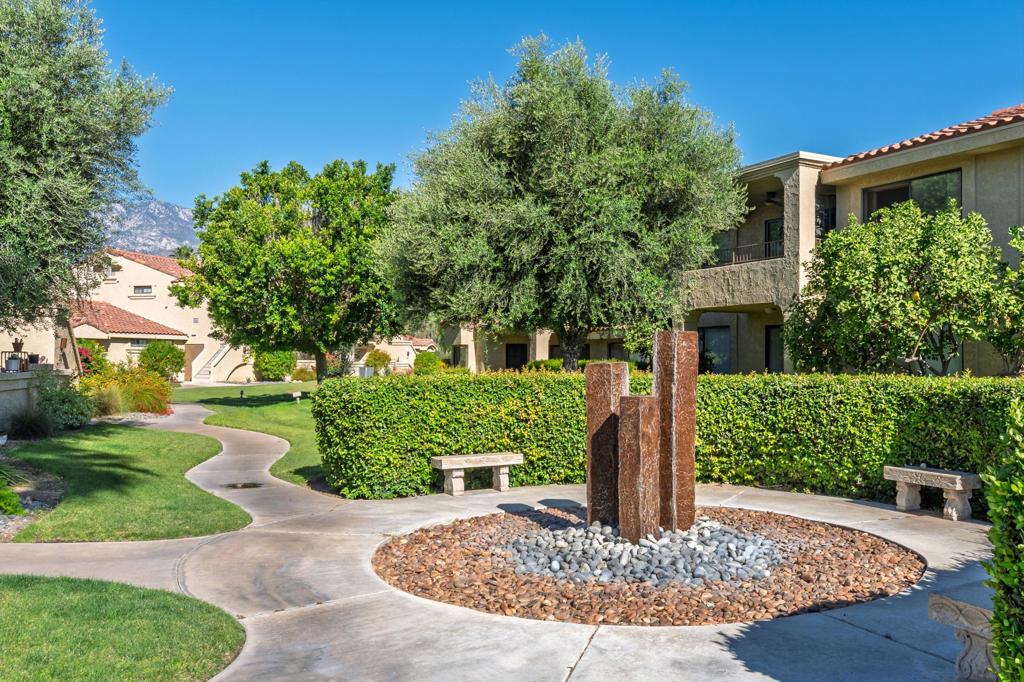 68117 Lakeland Drive