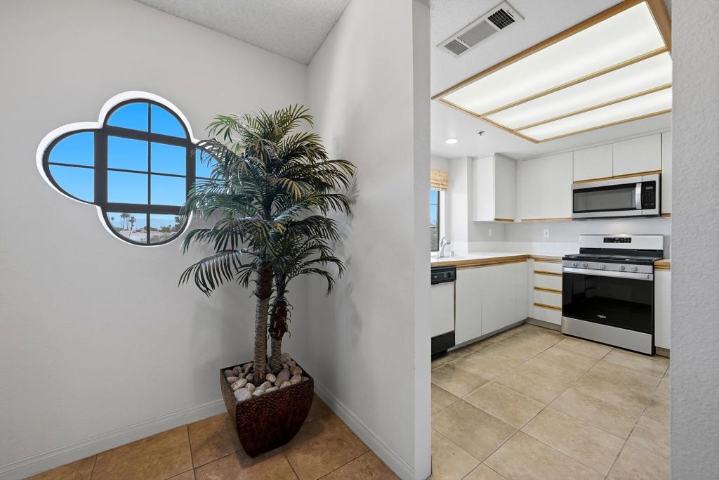 68117 Lakeland Drive