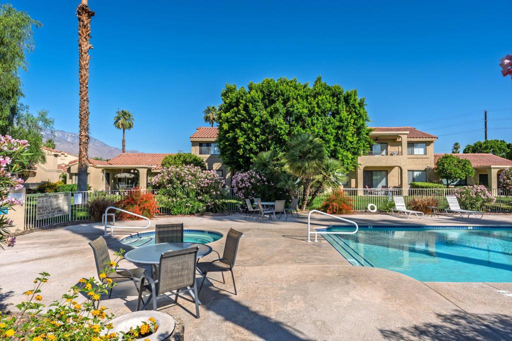 68117 Lakeland Drive