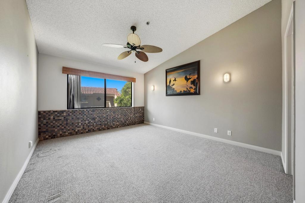 68117 Lakeland Drive