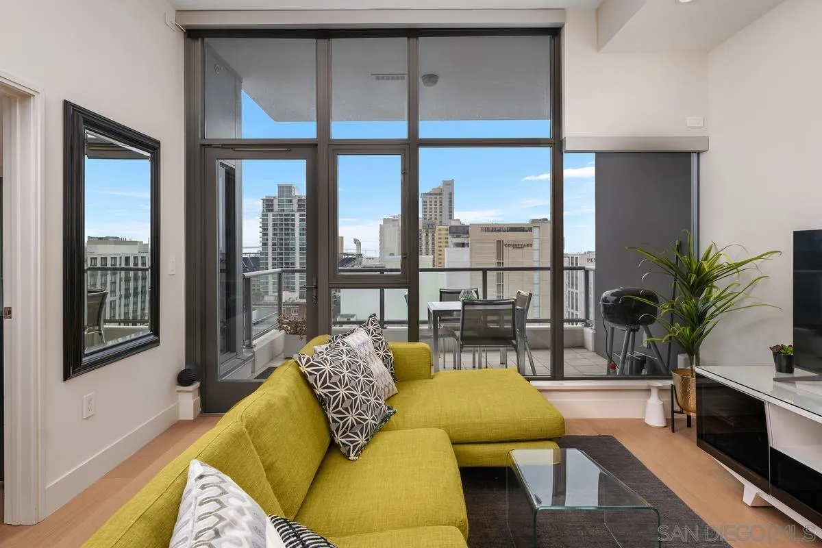 575 6th Ave Unit 1105