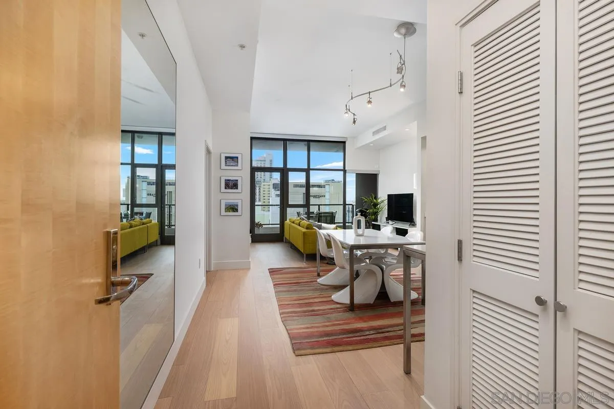 575 6th Ave Unit 1105