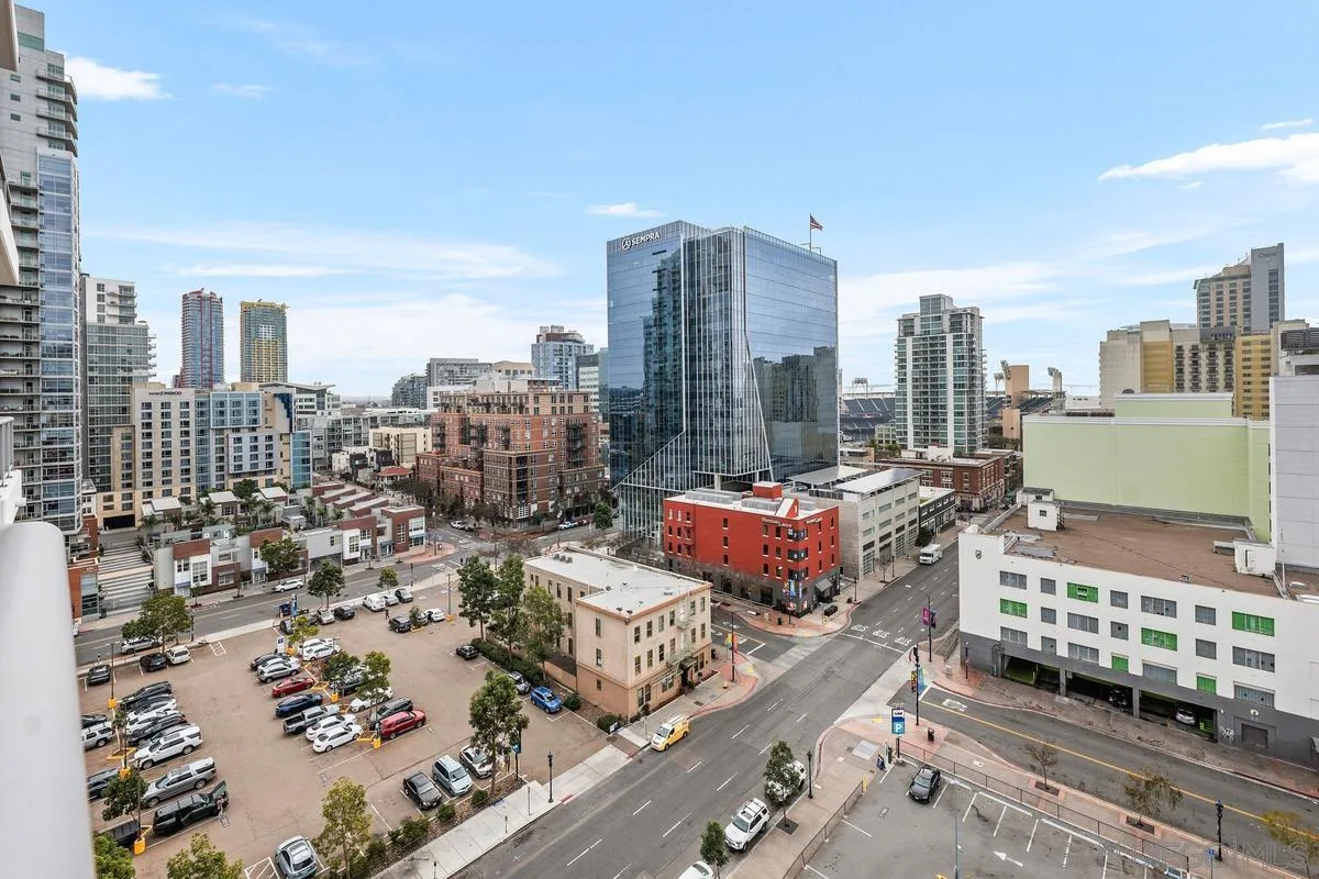 575 6th Ave Unit 1105