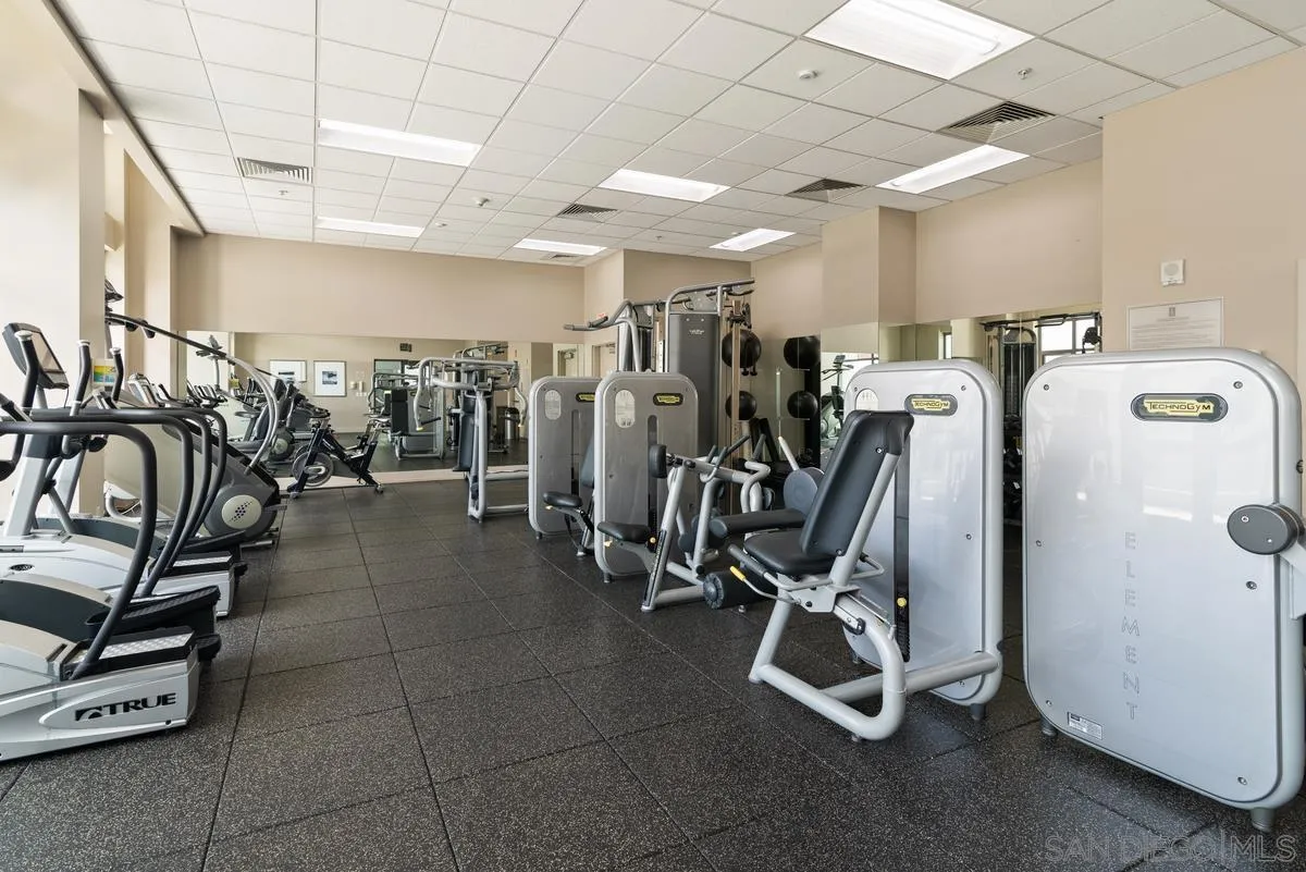 575 6th Ave Unit 1105