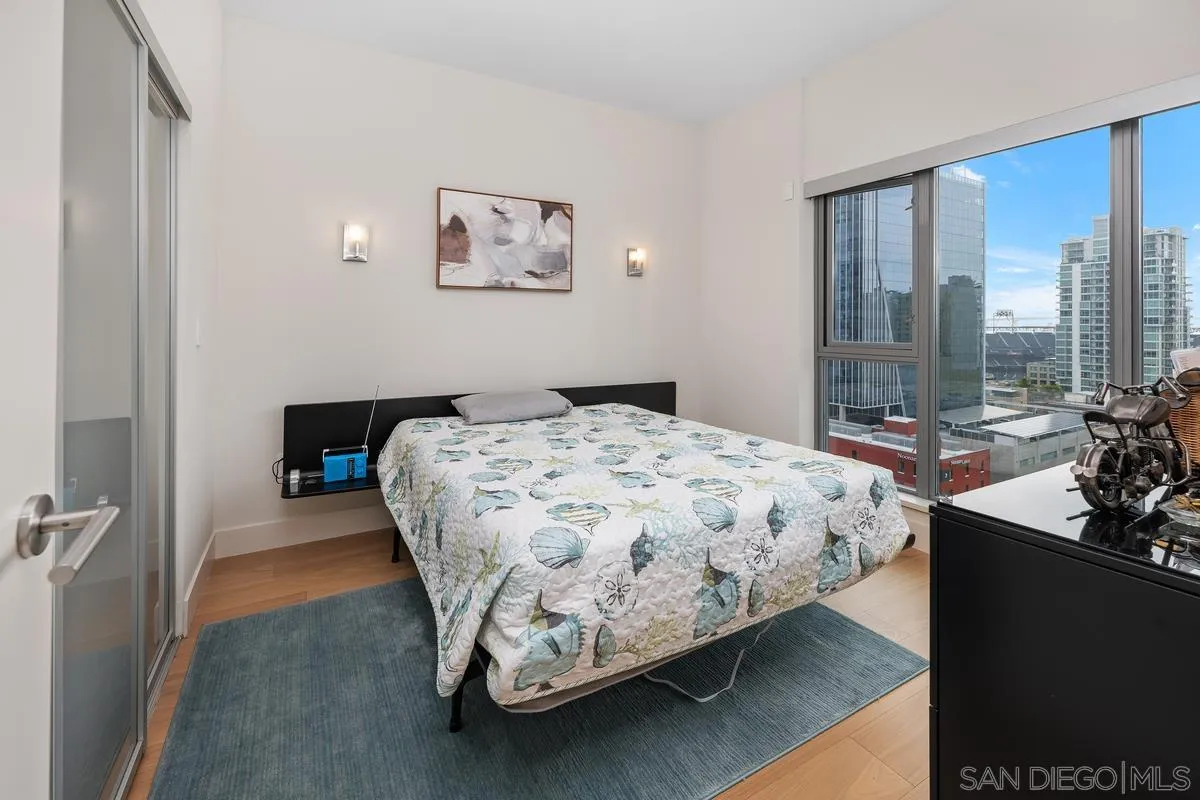 575 6th Ave Unit 1105