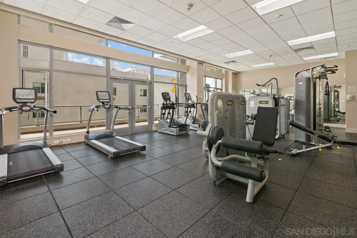 575 6th Ave Unit 1105