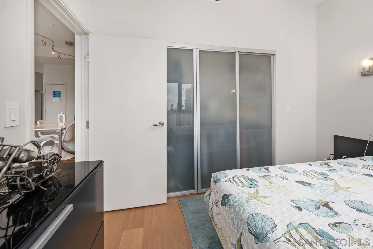 575 6th Ave Unit 1105