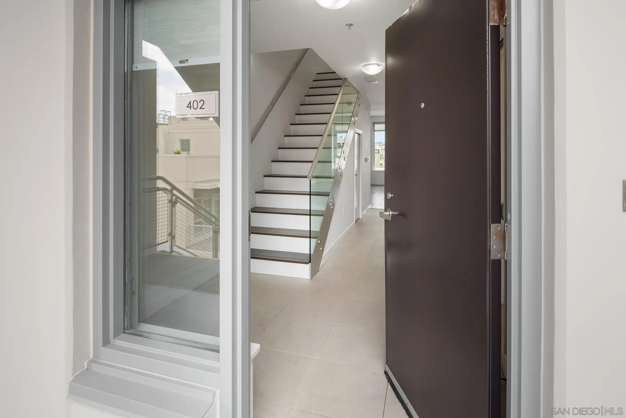 825 W Beech Street Unit 402