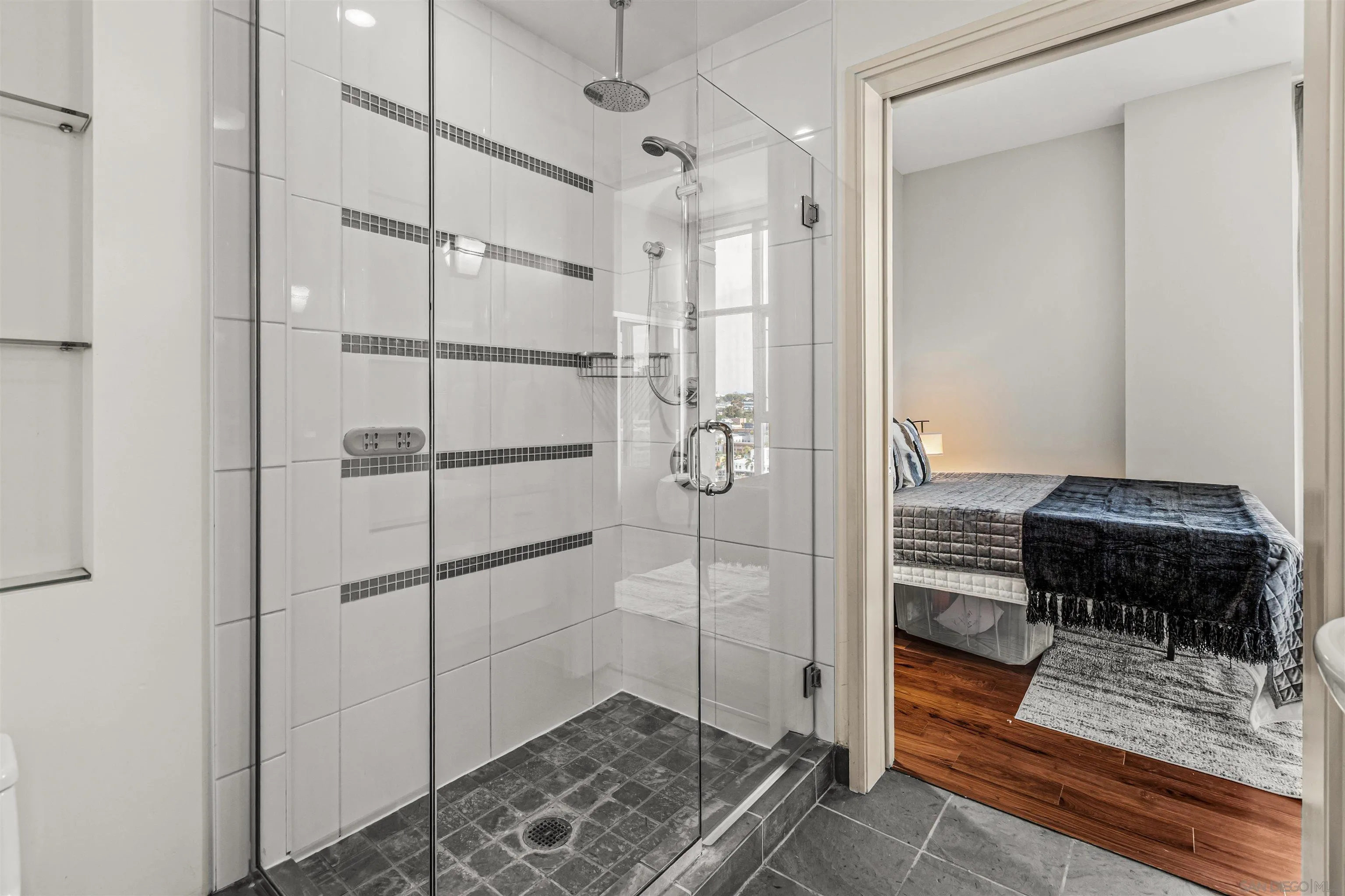575 6th Ave Unit 1502