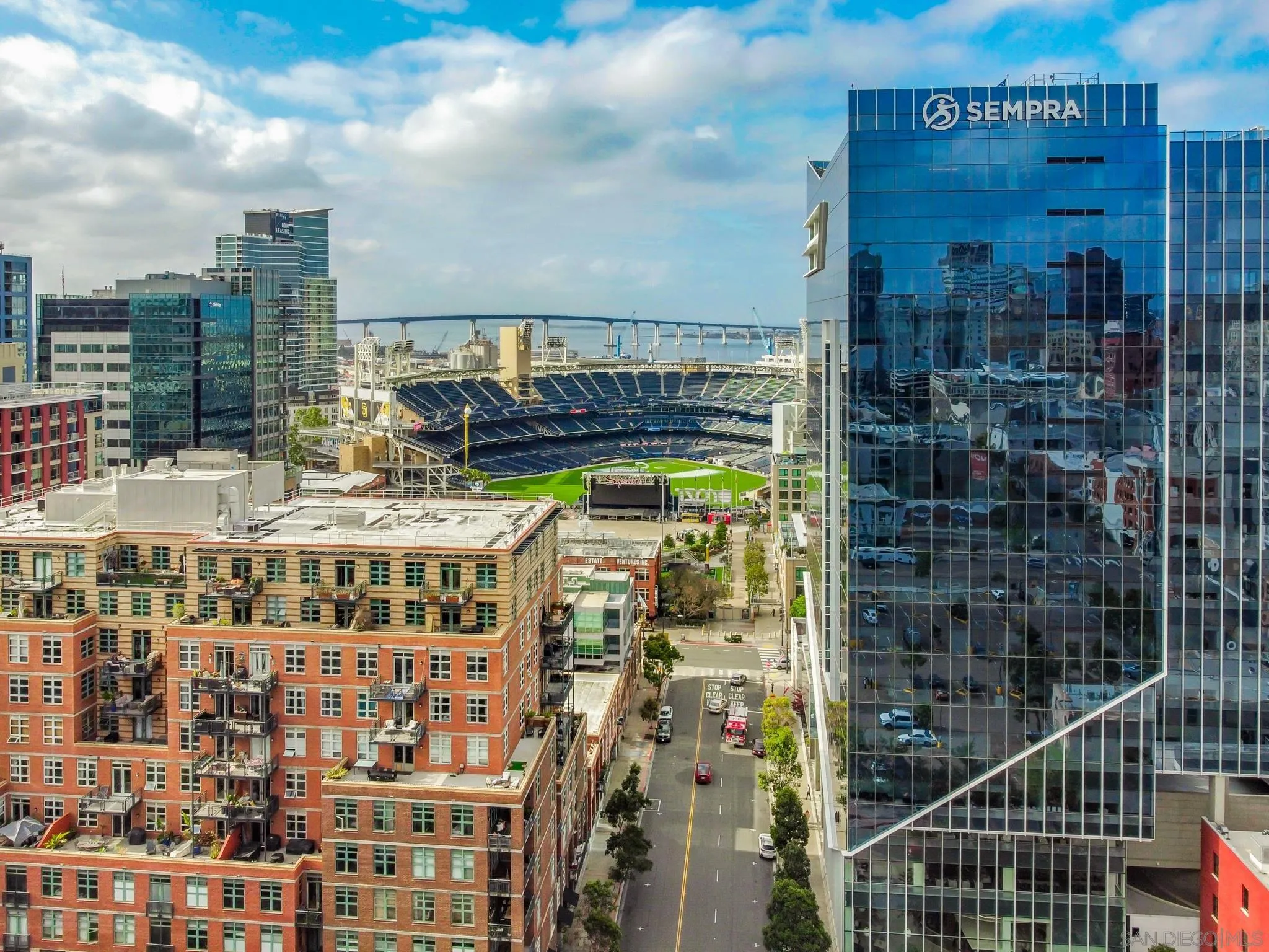 575 6th Ave Unit 1502
