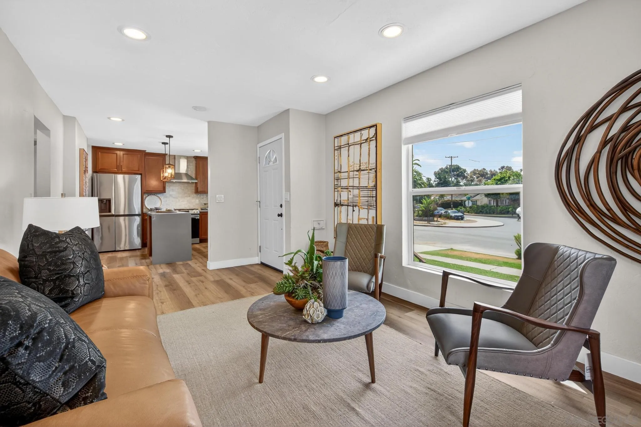4668 E Mountain View Drive