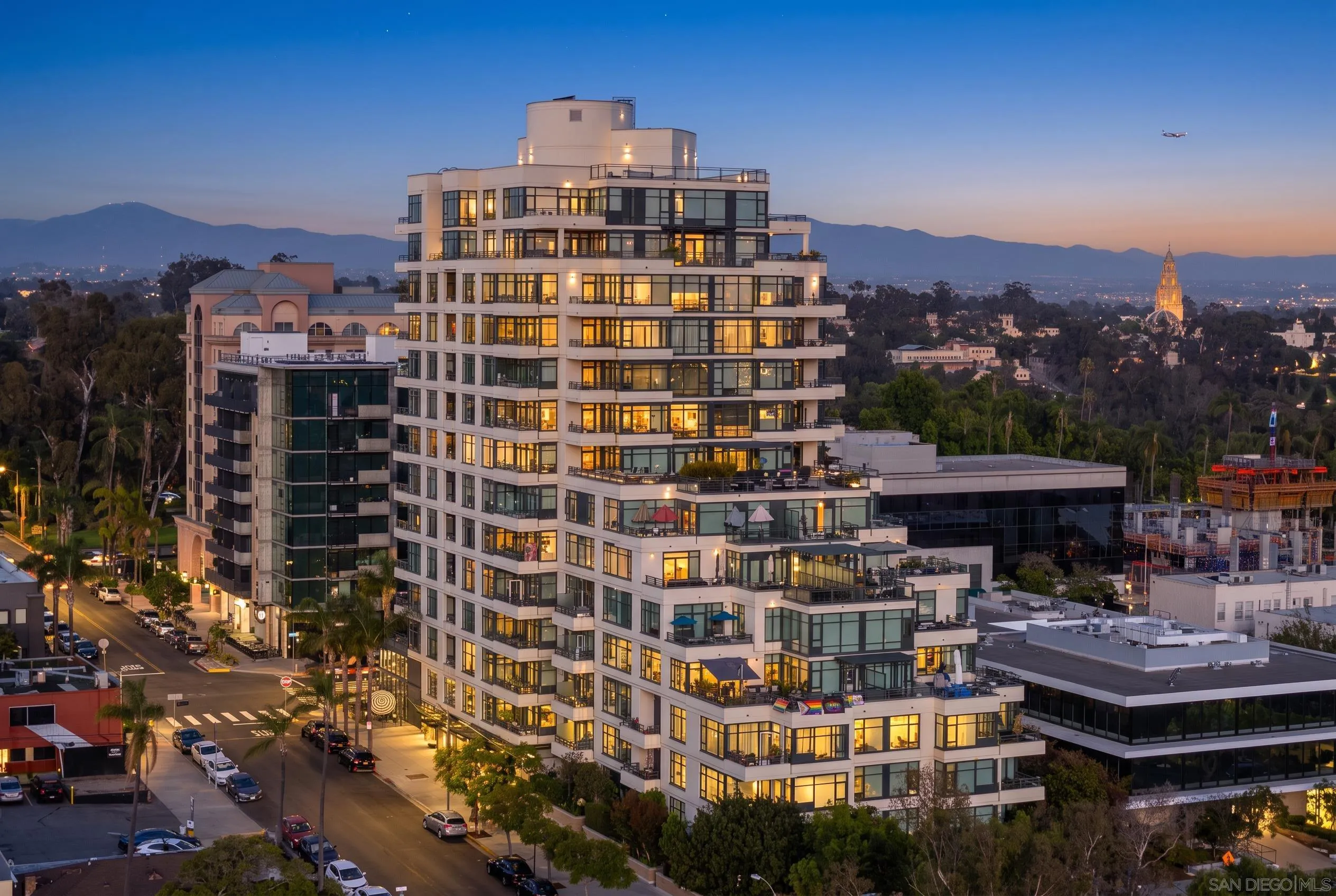 475 Redwood Street Unit 801